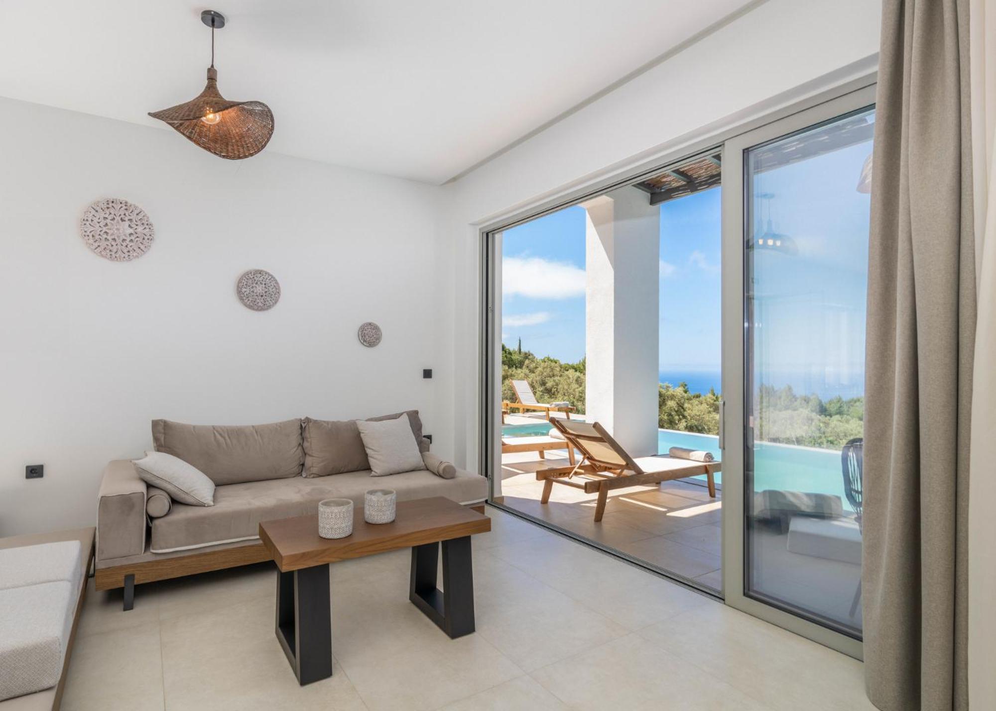 Mellamare Luxury Suites Athánion 외부 사진